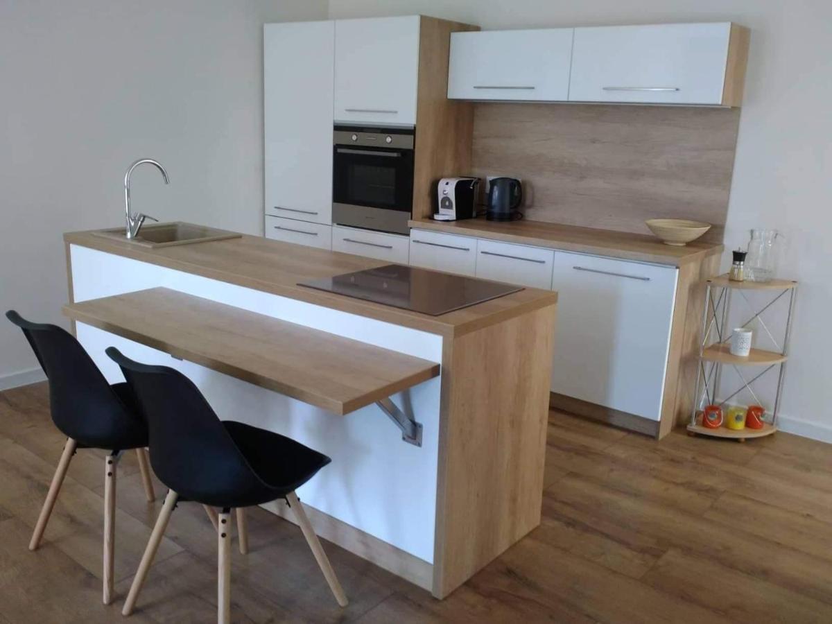Slnecny Apartmanovy Dom Oslany Zewnętrze zdjęcie